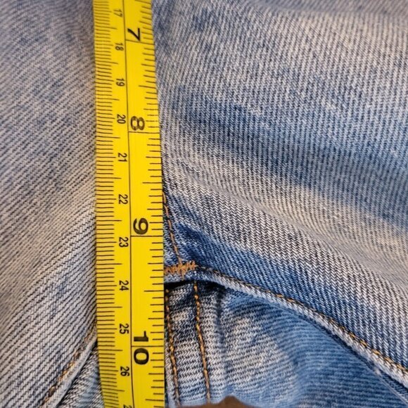 Levi's Button Fly 501 CT Ripped Jean Size 27 - Picture 13 of 14